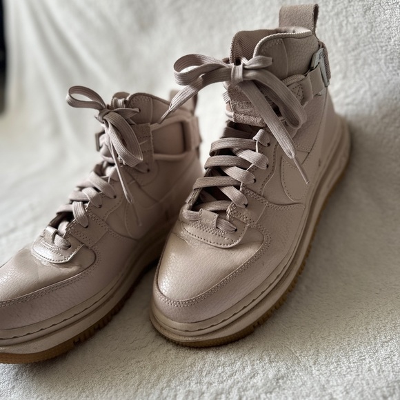Nike Air Force 1 High Utility 2.0 - Picture 4 of 5